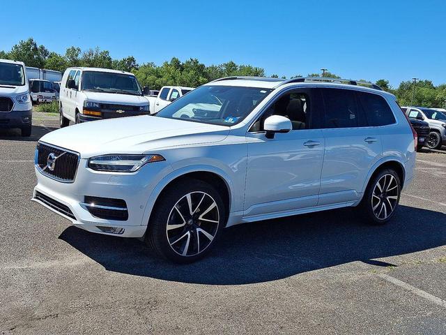 Photo of 2018 White Volvo XC90