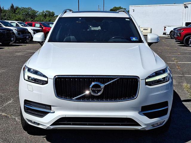 Photo of 2018 White Volvo XC90