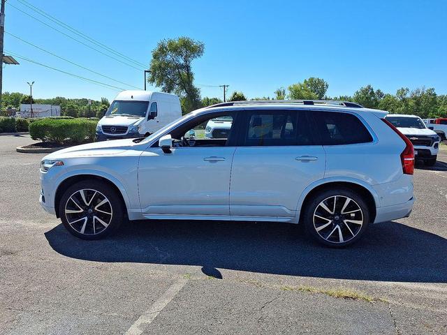 Photo of 2018 White Volvo XC90