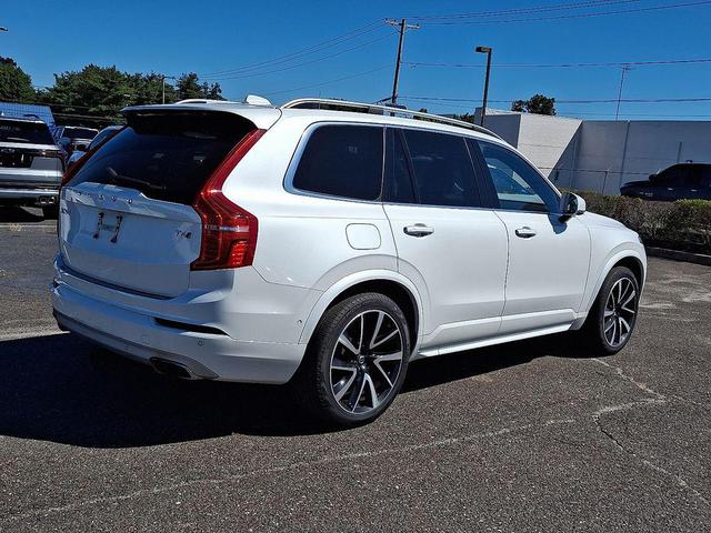 Photo of 2018 White Volvo XC90