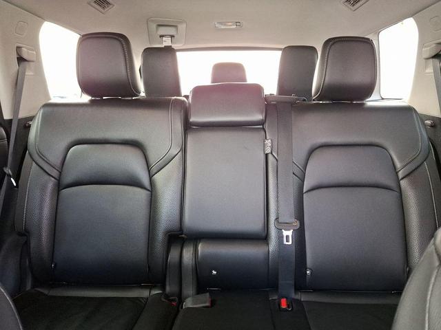Photo of 2022 Scarlet Ember Tintcoat/Super Black Nissan Pathfinder