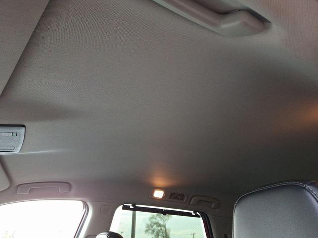 Photo of 2022 Scarlet Ember Tintcoat/Super Black Nissan Pathfinder