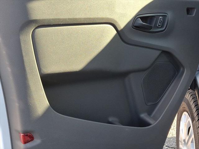 Photo of 2022 Oxford White Ford Transit-250