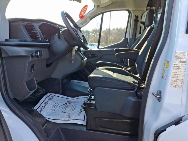 Photo of 2022 Oxford White Ford Transit-250