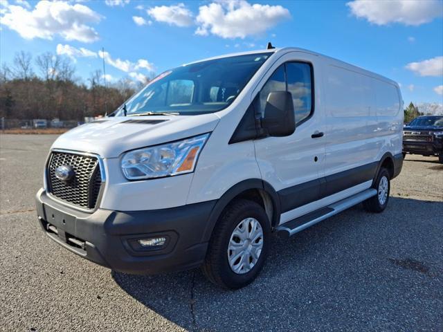 Photo of 2022 Oxford White Ford Transit-250