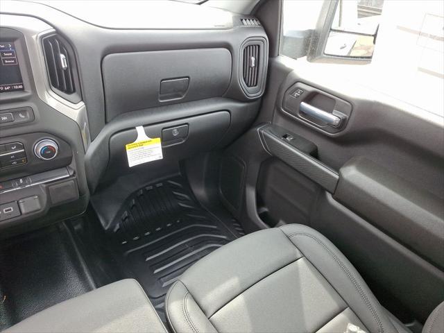 Photo of 2025 Summit White Chevrolet Silverado 3500