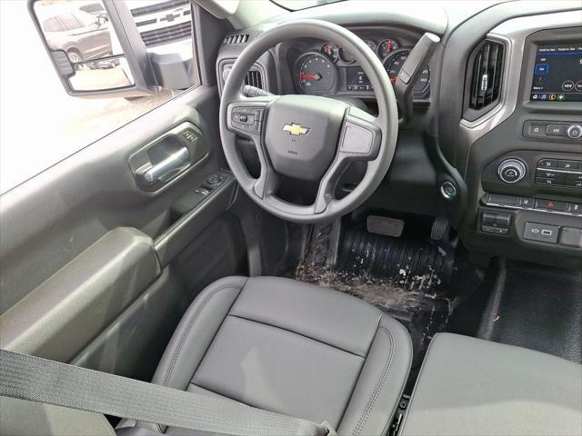 Photo of 2025 Summit White Chevrolet Silverado 3500