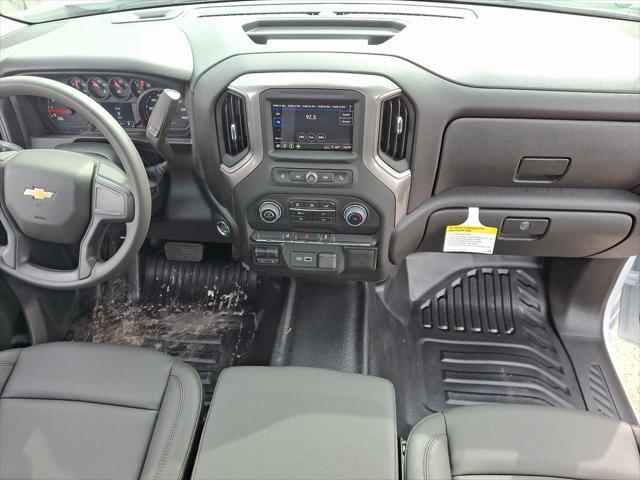 Photo of 2025 Summit White Chevrolet Silverado 3500