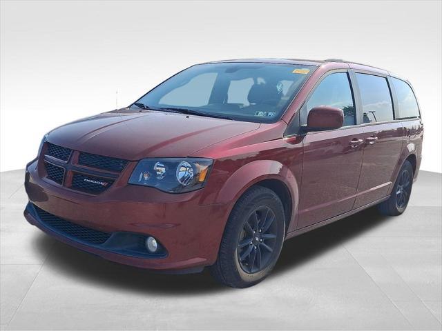 Photo of 2019 Octane Red Pearlcoat Dodge Grand Caravan