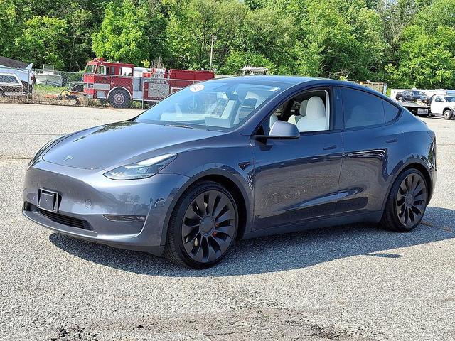 Photo of 2023 Gray Tesla Model Y