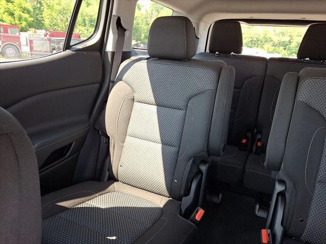 Photo of 2023 Ebony Twilight Metallic GMC Acadia