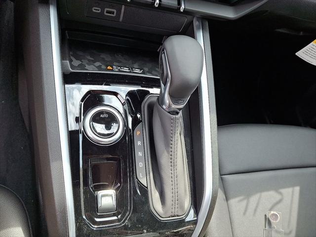 Photo of 2025 Black Chevrolet Colorado