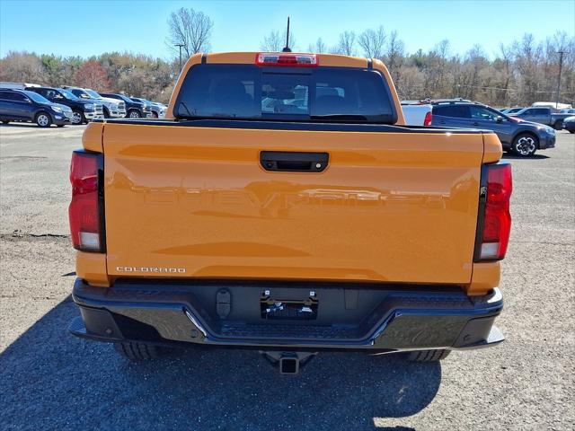 Photo of 2025 Orange Chevrolet Colorado