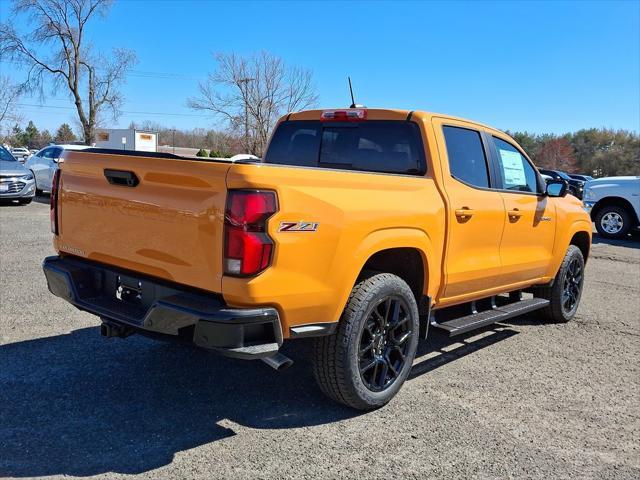 Photo of 2025 Orange Chevrolet Colorado