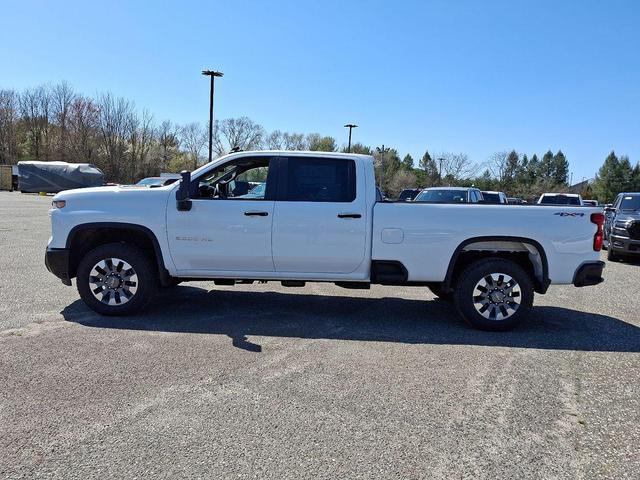 Photo of 2025 Summit White Chevrolet Silverado 2500