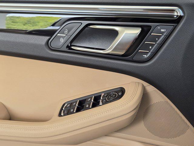 Photo of 2026 Dolomite Silver Metallic Porsche Macan