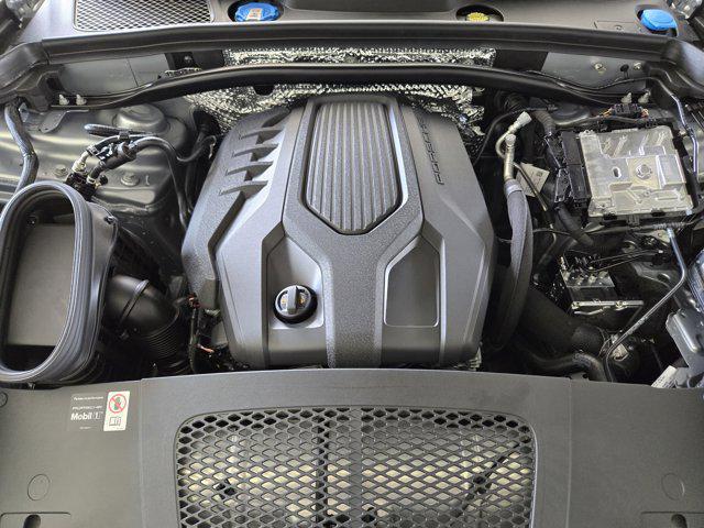 Photo of 2026 Dolomite Silver Metallic Porsche Macan