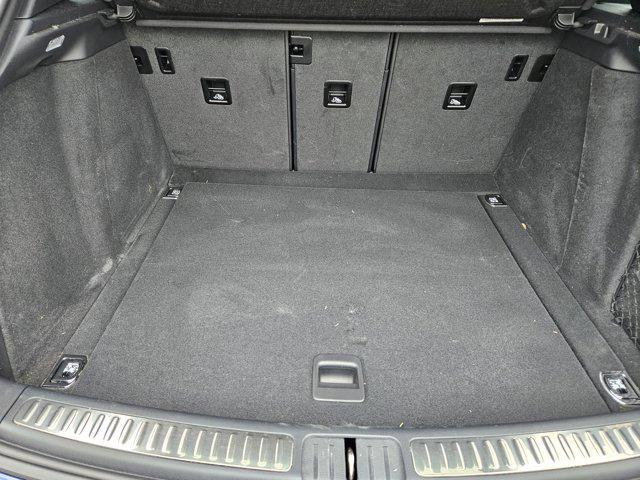 Photo of 2024 Gentian Blue Metallic Porsche Macan