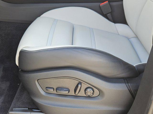 Photo of 2024 Montego Blue Metallic Porsche Cayenne