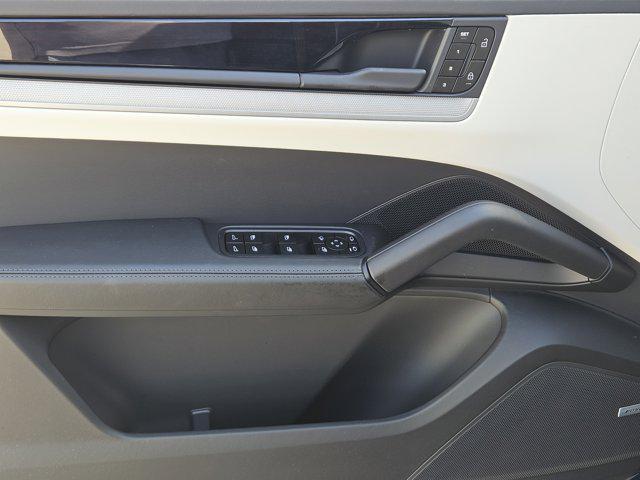Photo of 2024 Montego Blue Metallic Porsche Cayenne