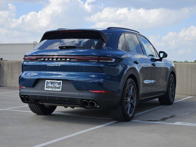 Photo of 2024 Montego Blue Metallic Porsche Cayenne