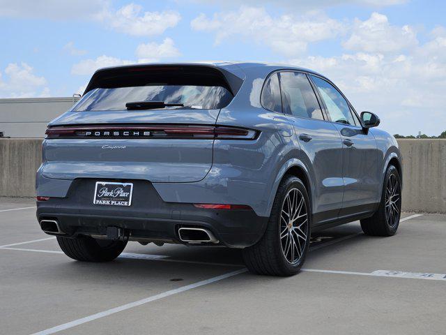 Photo of 2025 Arctic Grey Porsche Cayenne