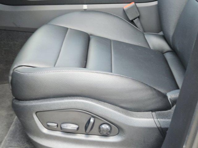 Photo of 2025 Arctic Grey Porsche Cayenne