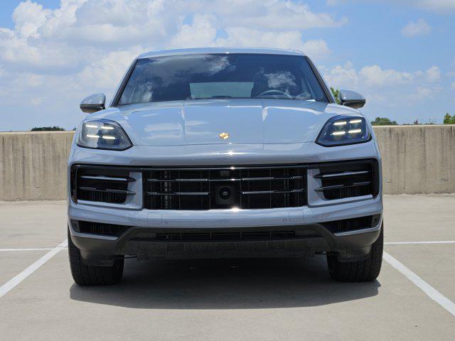 Photo of 2025 Arctic Grey Porsche Cayenne