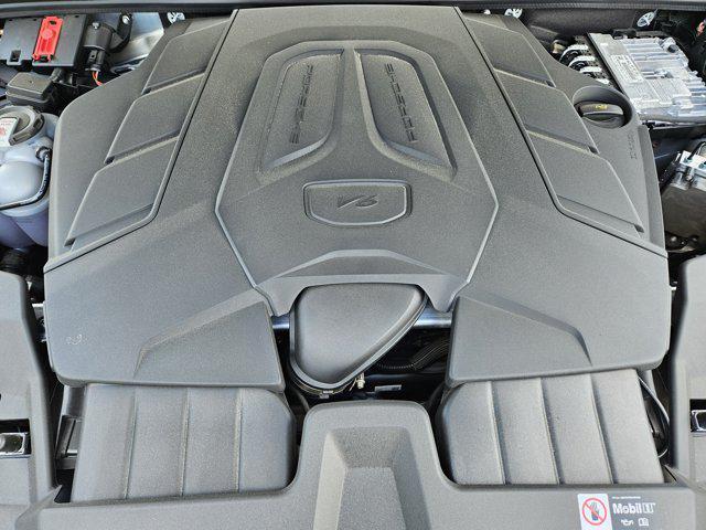 Photo of 2025 Arctic Grey Porsche Cayenne