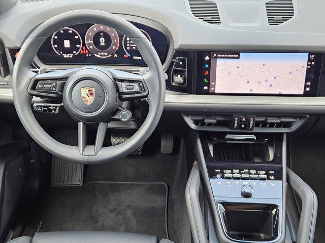 Photo of 2025 Arctic Grey Porsche Cayenne