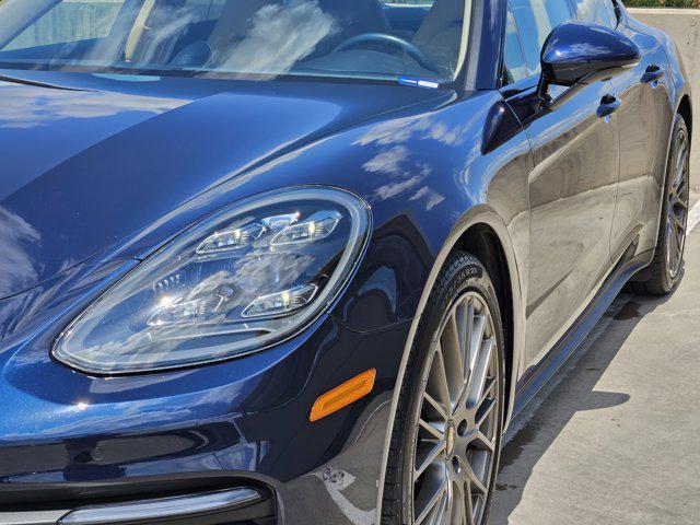 Photo of 2022 Night Blue Metallic Porsche Panamera