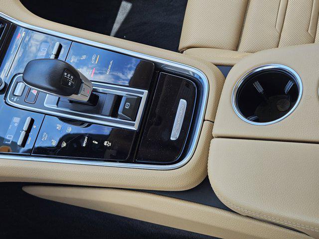 Photo of 2022 Night Blue Metallic Porsche Panamera