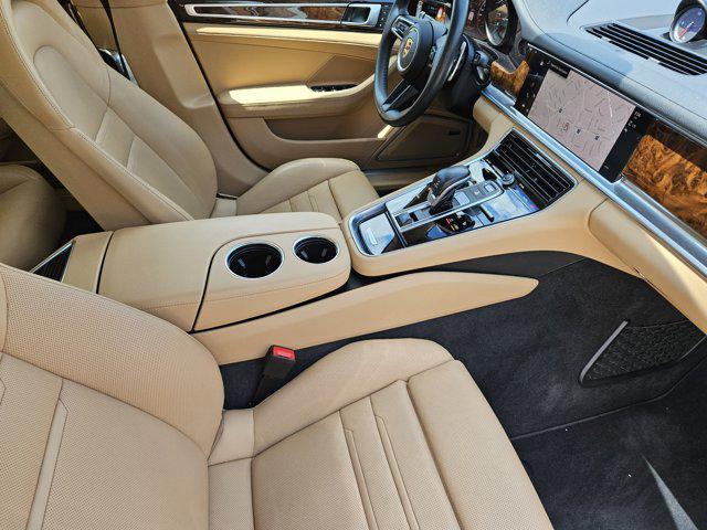 Photo of 2022 Night Blue Metallic Porsche Panamera
