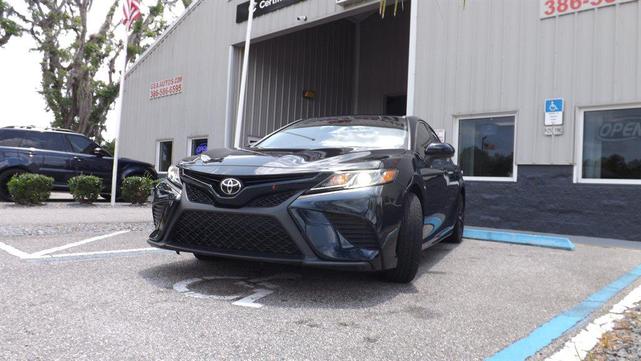Photo of 2018 Blue (Dark) Toyota Camry