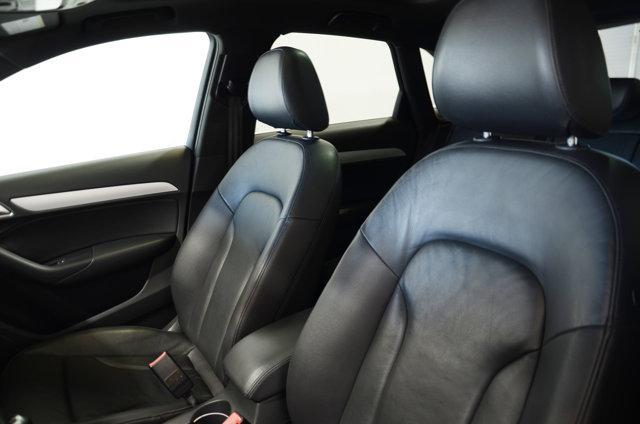 Photo of 2018 Mythos Black Metallic Audi Q3