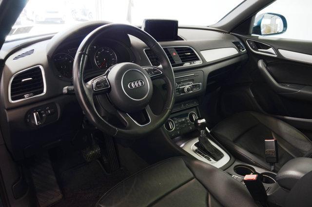 Photo of 2018 Mythos Black Metallic Audi Q3