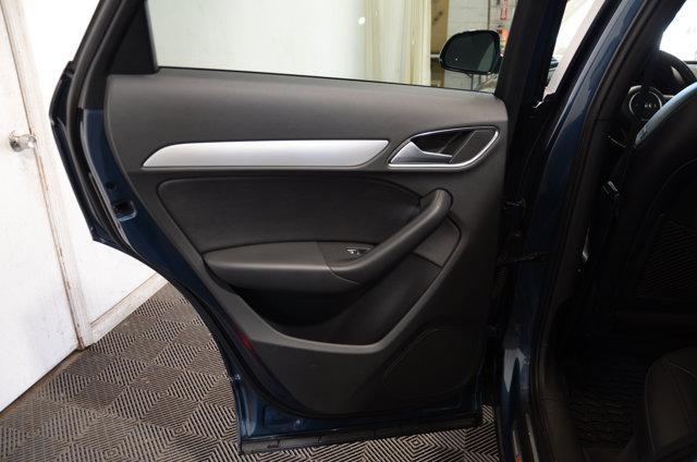 Photo of 2018 Mythos Black Metallic Audi Q3