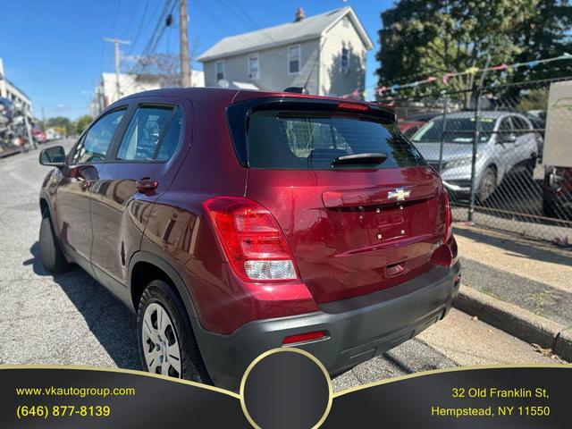Photo of 2016 Burgundy Chevrolet Trax