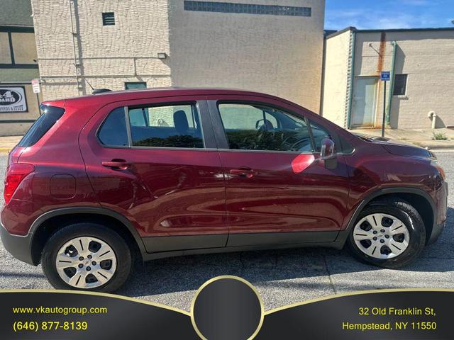 Photo of 2016 Burgundy Chevrolet Trax