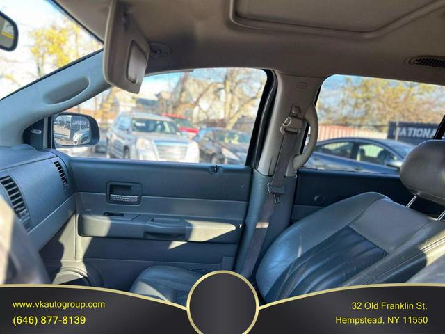 Photo of 2005 Mineral Gray Metallic Clearcoat Dodge Durango