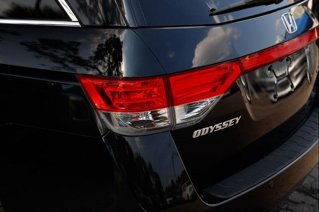 Photo of 2014 Black Honda Odyssey