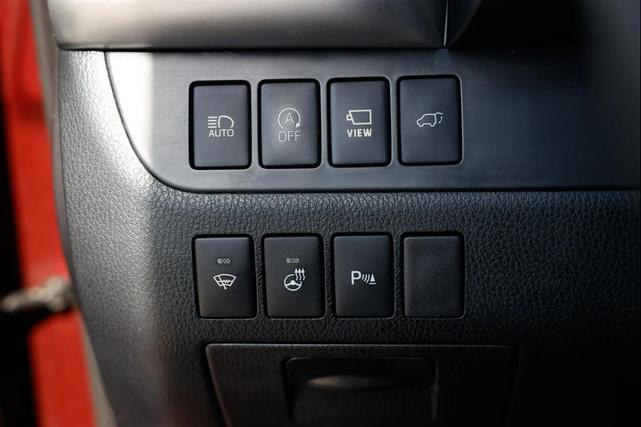 Photo of 2019 Maroon Toyota Highlander