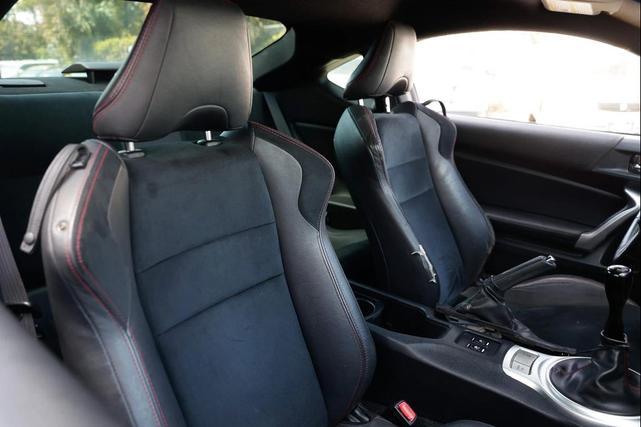 Photo of 2016 Crystal White Pearl Subaru BRZ