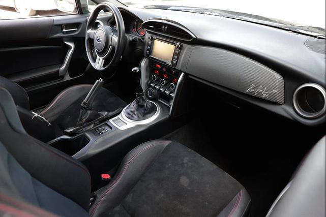 Photo of 2016 Crystal White Pearl Subaru BRZ