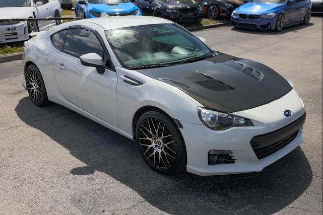 Photo of 2016 Crystal White Pearl Subaru BRZ