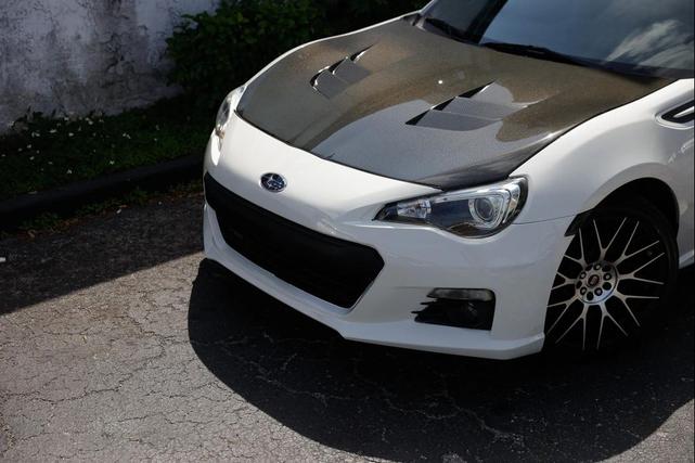 Photo of 2016 Crystal White Pearl Subaru BRZ