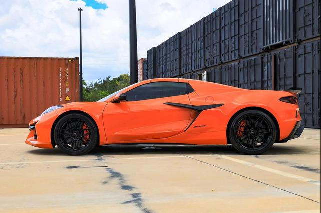 Photo of 2023 Amplify Orange Tintcoat Chevrolet Corvette