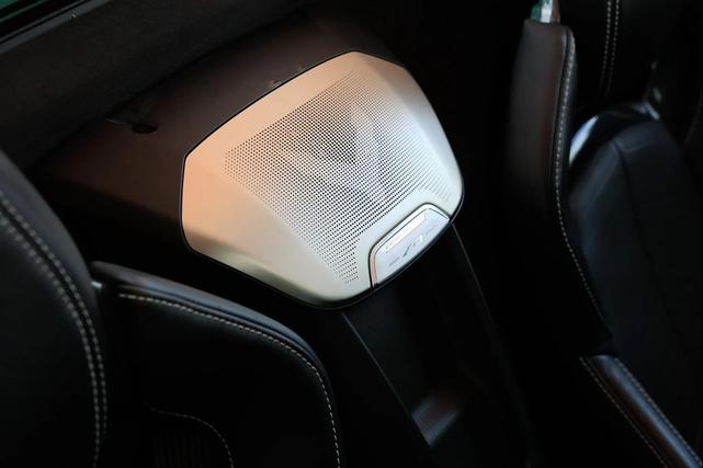 Photo of 2023 Amplify Orange Tintcoat Chevrolet Corvette