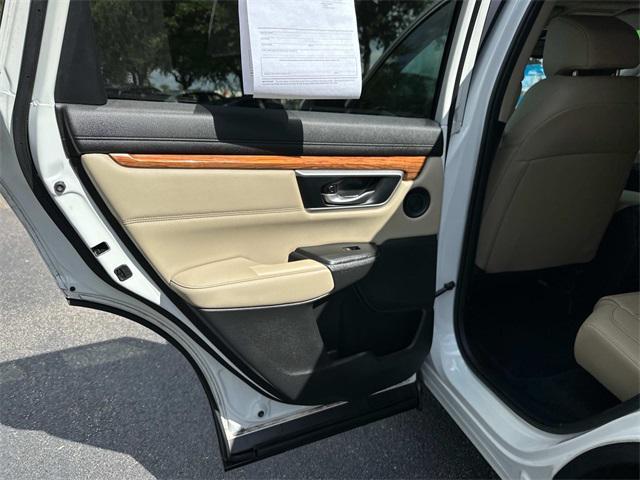 Photo of 2020 Platinum White Pearl Honda CR-V