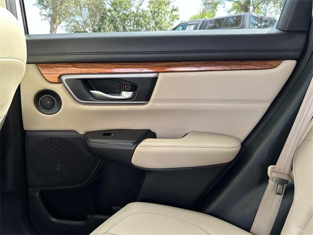 Photo of 2020 Platinum White Pearl Honda CR-V